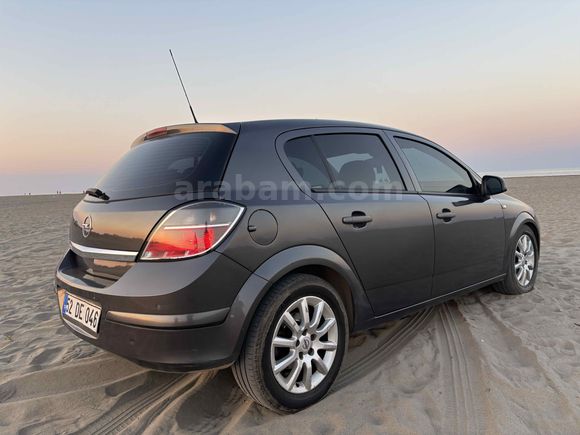 Opel Astra 1.6 Cosmo  2011 Model  115.000 km 