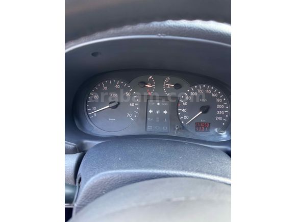 Sahibinden Renault Clio 1.4 RNA 2000 Model 