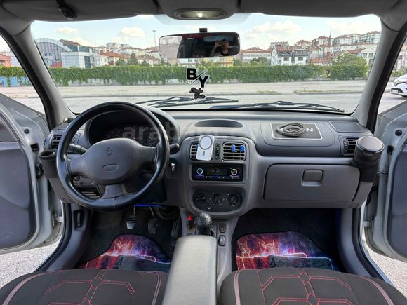 Sahibinden Renault Clio 1.4 RNA 2000 Model 