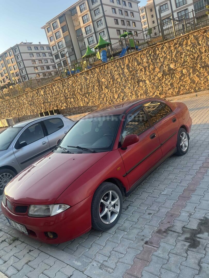 Sahibinden Mitsubishi Carisma 1.6 GLX 1999 Model Çorum 267.000 km Kırmızı 2