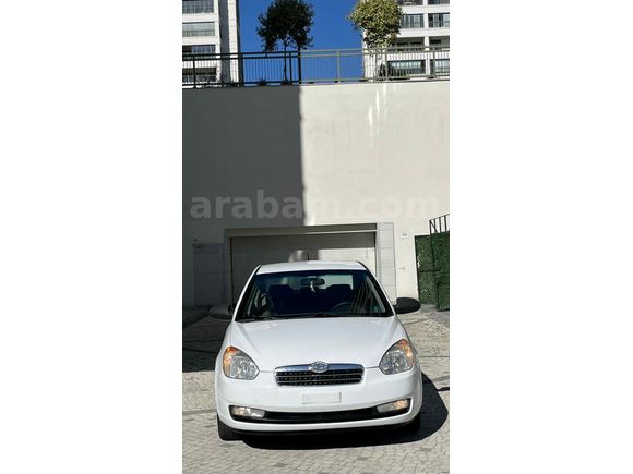 Sahibinden Hyundai Accent Era 1.4 Team 2009 Model  254.000 km Beyaz