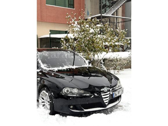 Sahibinden Alfa Romeo 147 1.6 TS Distinctive 2005 Model