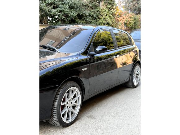 Sahibinden Alfa Romeo 147 1.6 TS Distinctive 2005 Model