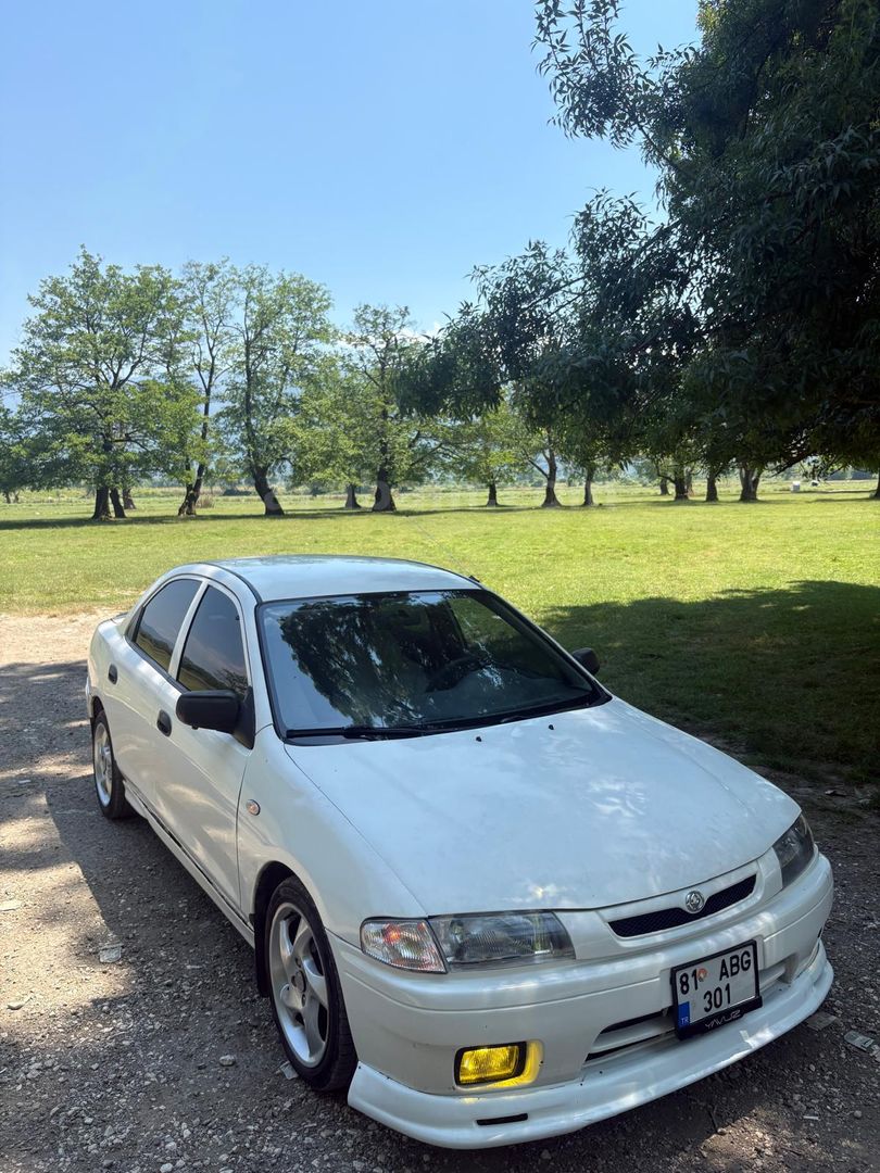 Sahibinden Mazda 323 1.5 Familia 1997 Model Düzce 338.000 km Beyaz