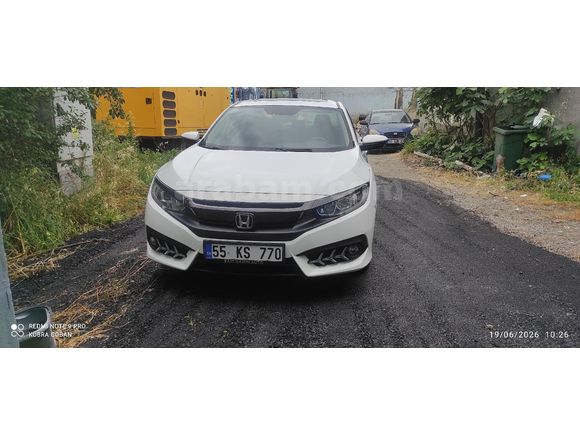Sahibinden Honda Civic 1.6i VTEC Eco Elegance 2017 Model araç orjinal fabrikasyon tüplü