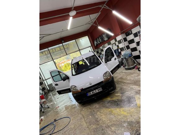 Sahibinden Renault Kangoo 1.9 D 2000 Model 