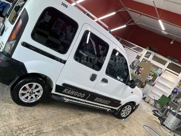 Sahibinden Renault Kangoo 1.9 D 2000 Model 