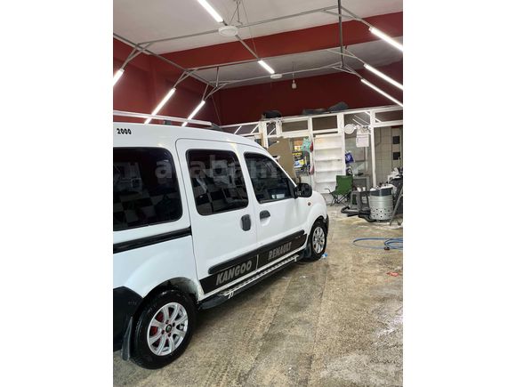 Sahibinden Renault Kangoo 1.9 D 2000 Model 
