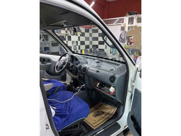 Sahibinden Renault Kangoo 1.9 D 2000 Model 