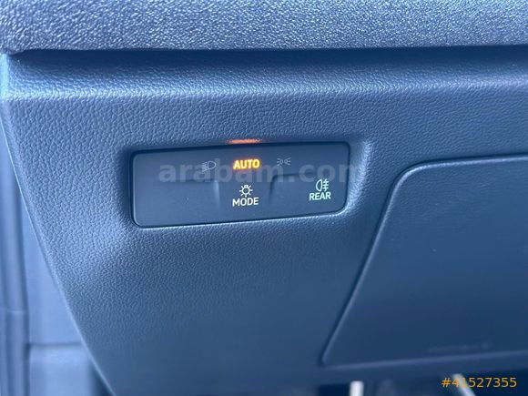 2025 PASSAT HATASIZ 1.5 e-TSI Hybrid 17 BİN KM