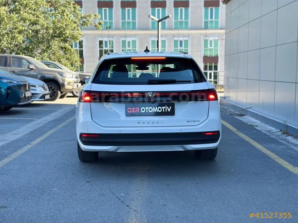 2025 PASSAT HATASIZ 1.5 e-TSI Hybrid 17 BİN KM