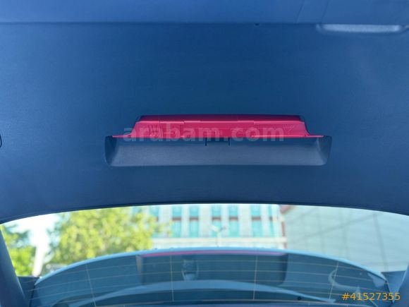 2025 PASSAT HATASIZ 1.5 e-TSI Hybrid 17 BİN KM