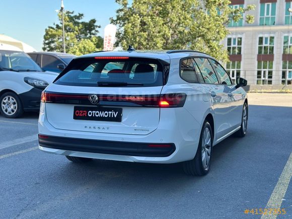 2025 PASSAT HATASIZ 1.5 e-TSI Hybrid 17 BİN KM