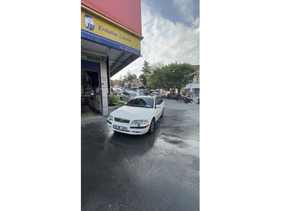Sahibinden Volvo V40 1.8 2001 Model 