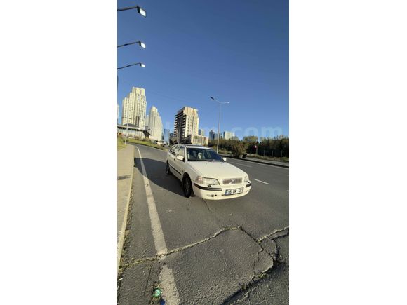 Sahibinden Volvo V40 1.8 2001 Model 