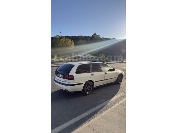 Sahibinden Volvo V40 1.8 2001 Model 