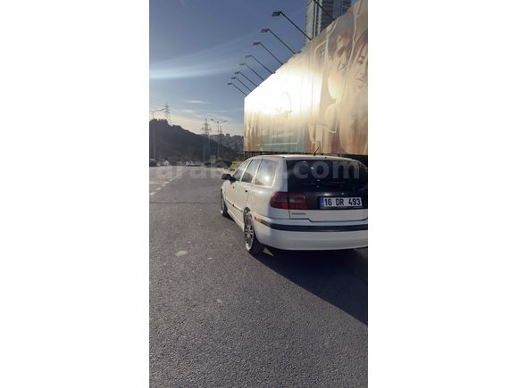 Sahibinden Volvo V40 1.8 2001 Model 