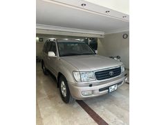 LAND CRUISER 4.7 - ORJİNAL KM - 7 KOLTUK - BEJ DÖŞEME