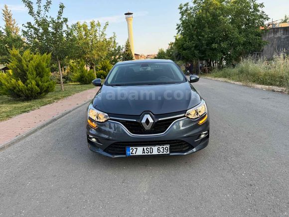 Sahibinden Renault Megane 1.3 TCe Touch 2023 Model 