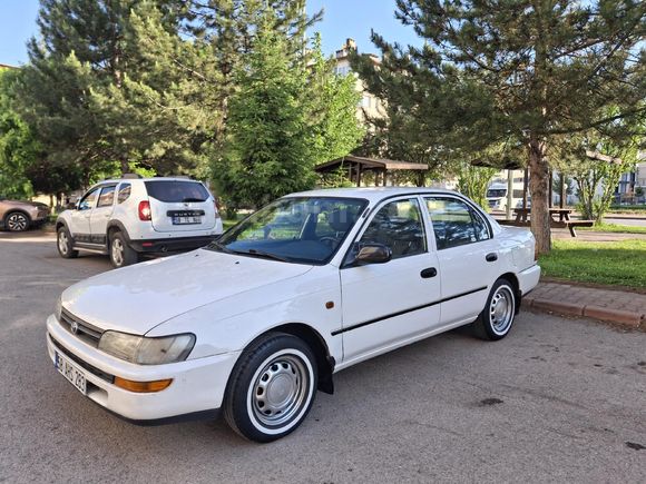 SAHİBİNDEN EMSALSIZ EFSANE KASA TOYOTA COROLLA 1.3 XL