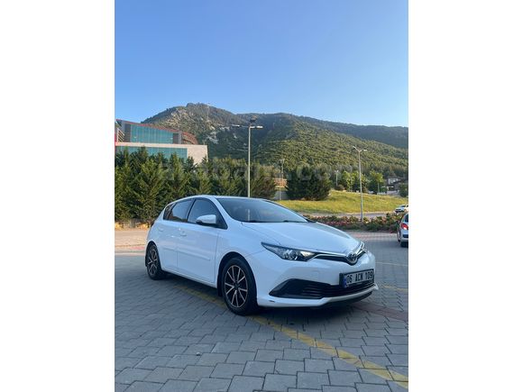 Sahibinden Toyota Auris 1.33 Life 2016 Model 