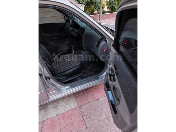 Sahibinden Hyundai Accent 1.5 GLX 2002 Model