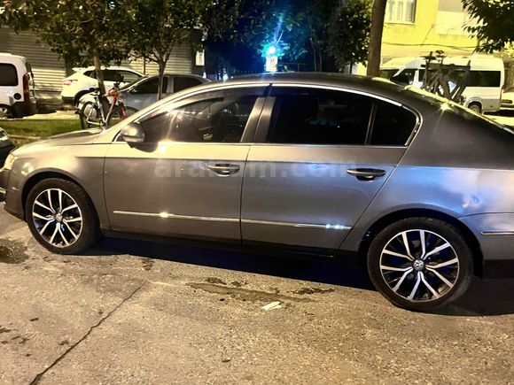 Sahibinden Volkswagen Passat 1.6 FSi Comfortline 2007 Model  352.000 km Füme