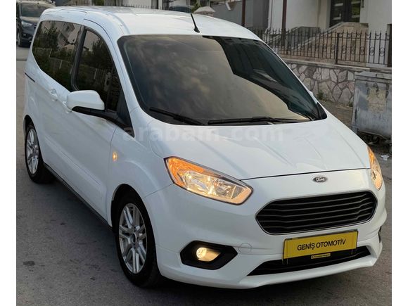 Galeriden Ford Tourneo Courier 1.5 TDCi Titanium 2023 Model Balıkesir