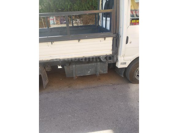 Sahibinden Mazda E 2200 Kasalı