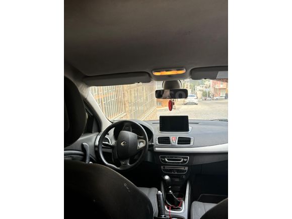 Sahibinden Renault Megane 1.5 dCi Dynamique 2010 Model