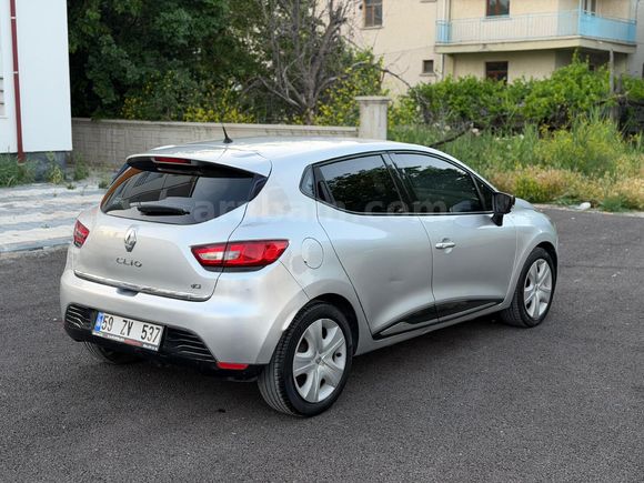 Renault Clio 1.5 dCi Touch 2015 Model