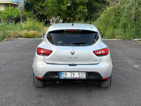Renault Clio 1.5 dCi Touch 2015 Model