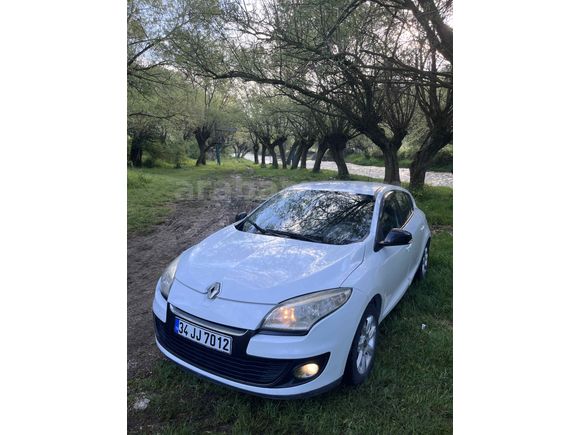 Sahibinden Renault Megane 1.5 dCi Extreme 2012 Model  179.000 km Beyaz