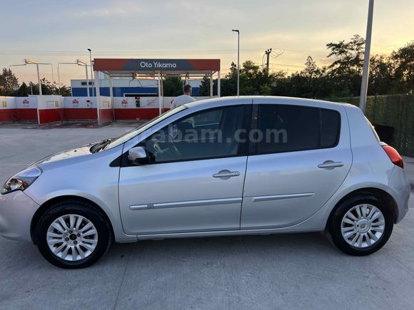 Sahibinden Renault Clio 1.5 dCi Expression 2009 Model 