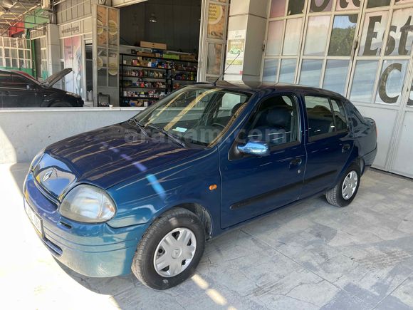 Sahibinden Renault Clio 1.4 RN 2000 Model 