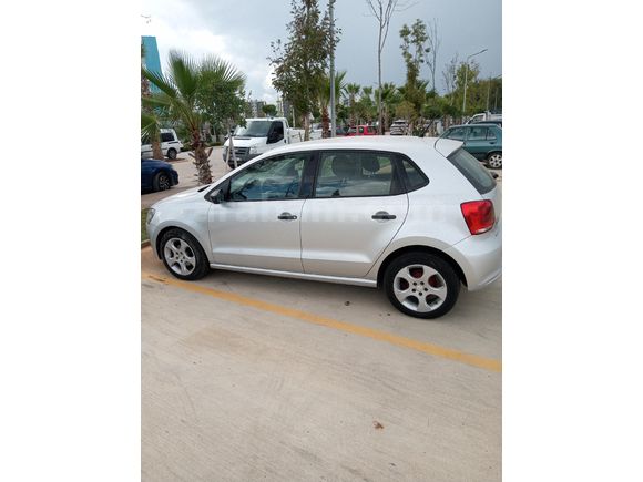Sahibinden Volkswagen Polo 1.2 TDi Trendline 2013 Model  184.000 km Gri (Gümüş)