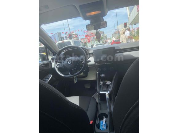 Sahibinden Renault Clio 1.0 TCe Equilibre 2023 Model 