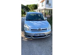 Sahibinden Toyota Verso 1.6 Comfort 2005 Model