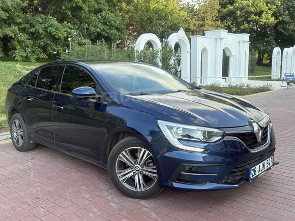 ADALIOĞLU DAN    SIFIR AYARINDA MEGAN 