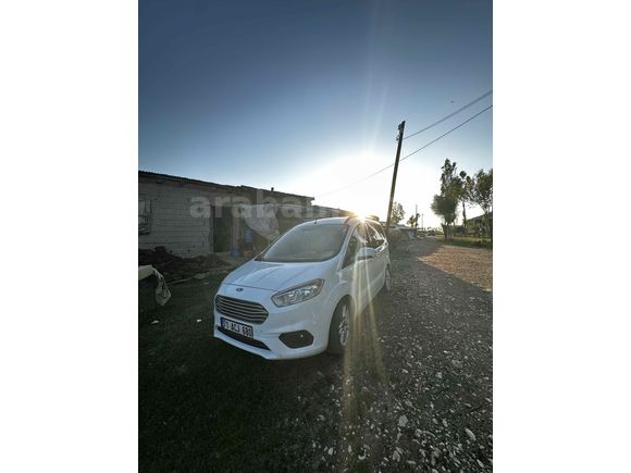 Sahibinden Ford Tourneo Courier 1.5 TDCi Titanium Plus 2020 Model 