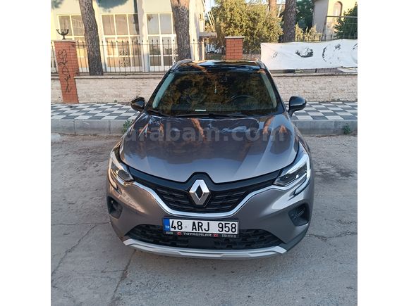Sahibinden Renault Captur 1.3 TCe Touch Plus 2023 Model 