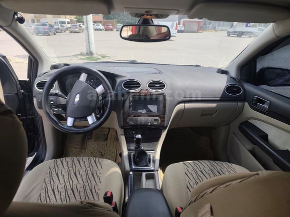 Sahibinden Ford Focus 1.6 Ghia 2006 Model 