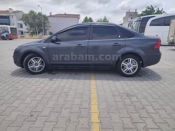 Sahibinden Ford Focus 1.6 Ghia 2006 Model 