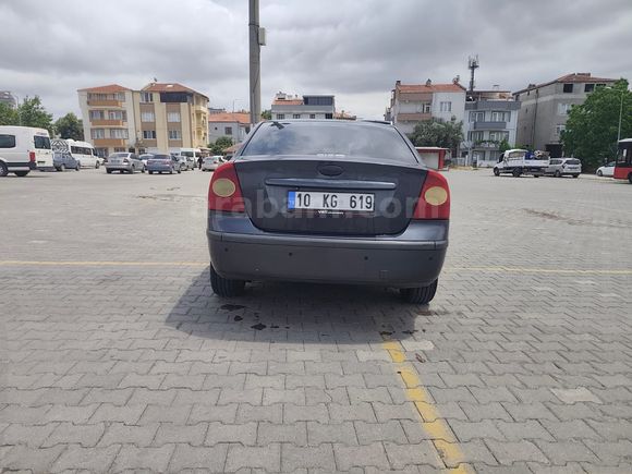 Sahibinden Ford Focus 1.6 Ghia 2006 Model 
