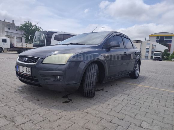 Sahibinden Ford Focus 1.6 Ghia 2006 Model 