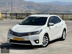 2014 MODEL COROLLA KİLOMETRE 144 BİN YETKİLİ SERVİS BKML İÇİ BEJ
