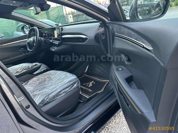 AS OTOMOTİV DEN 2023 RENAULT MEGANE E- TECH 218 HP TECHNO