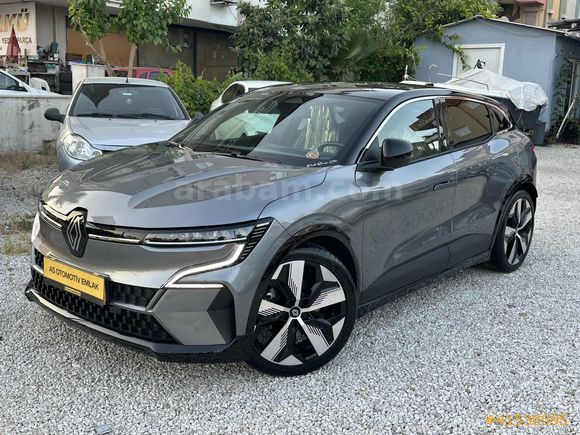 AS OTOMOTİV DEN 2023 RENAULT MEGANE E- TECH 218 HP TECHNO