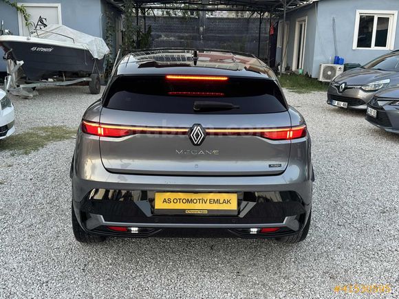 AS OTOMOTİV DEN 2023 RENAULT MEGANE E- TECH 218 HP TECHNO