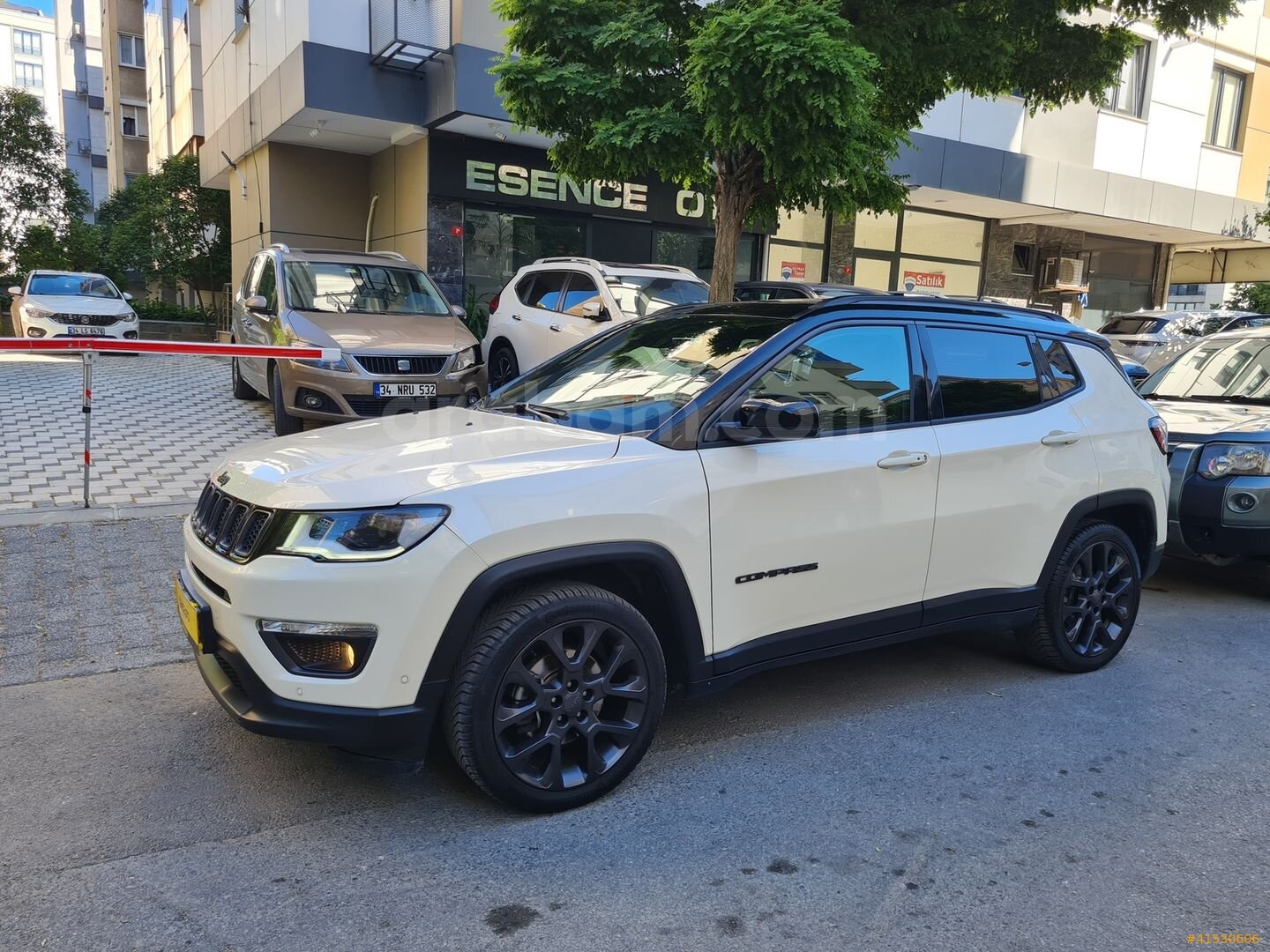 HATASIZ BOYASIZ JEEP COMPASS 1. 3 S LİMİTED 150 HP CAM TAVAN 6
